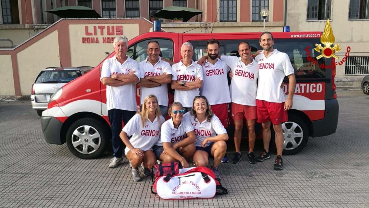 Vigili del fuoco e campionati di nuoto 