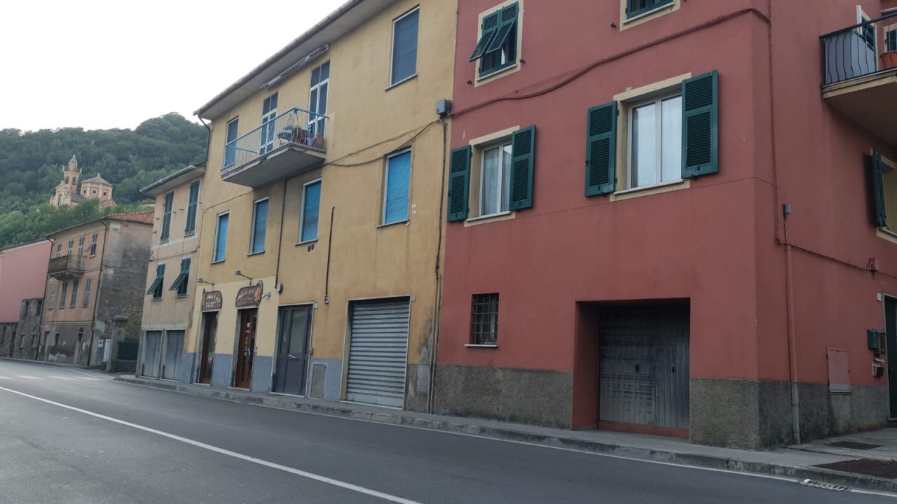 Residuati bellici nello scantinato a Chiavari