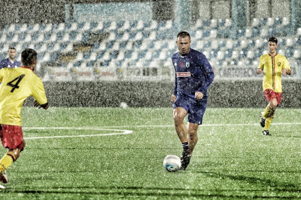 Antonio Cassano in campo ieri sera per Virtus Entella-Rivarolese