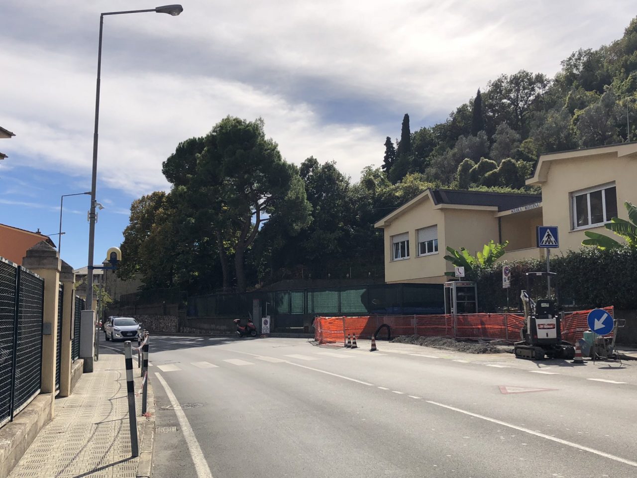 Nuovo semaforo contasecondi in via Parma