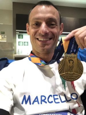 Un pezzo di Mezzanego a New York, Perona alla maratona 