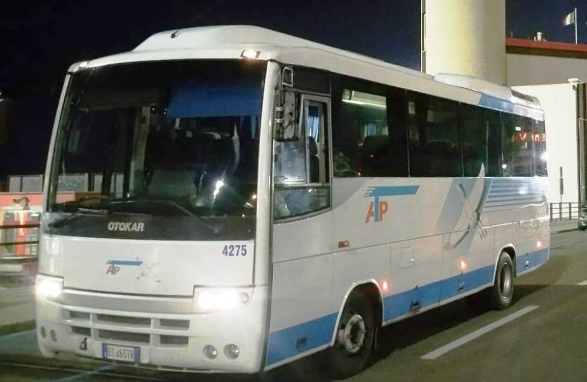 Corriera vandalizzata: paura per i passeggeri di un bus a Pieve Ligure