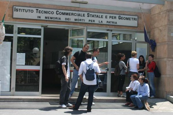 Linguistico di Chiavari, Boitano: “La sezione distaccata presso l’istituto Morti per la Patria forse è possibile”