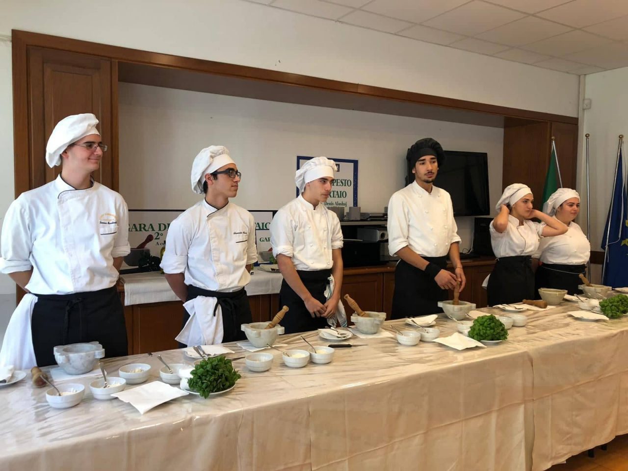 Scuola Alberghiera di Lavagna, preselezione del Torneo di pesto al mortaio