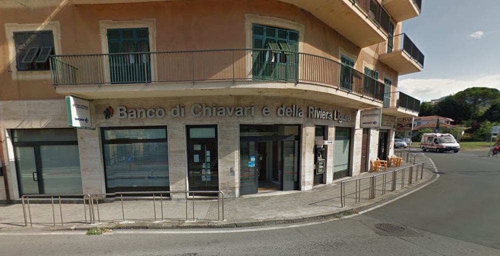 Colpo al Banco di Chiavari, condannato a 5 anni il rapinatore