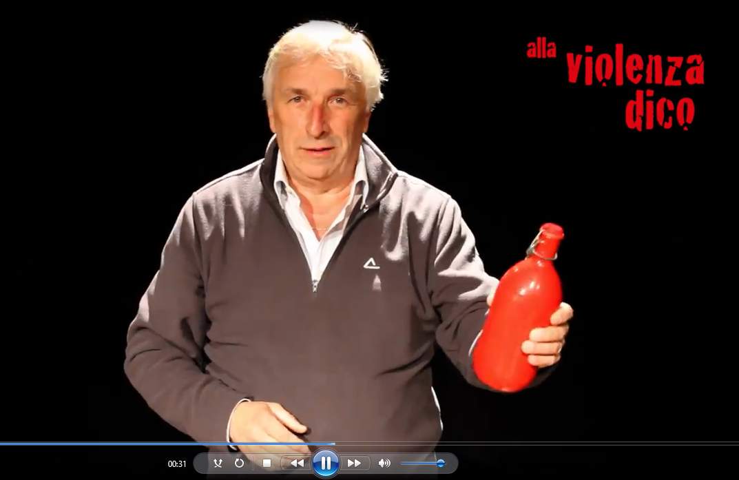Il video che dice no alla violenza sulle donne girato dai cittadini