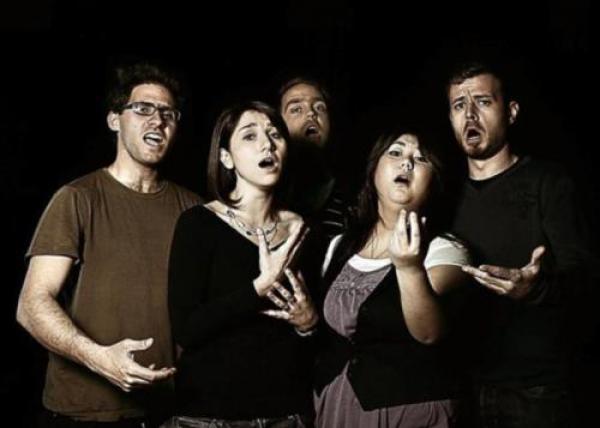 Luce sulle associazioni e musica con i Cluster