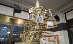Inaugurato in Regione l'albero di Natale con le opere dedicate ai morti del ponte Morandi