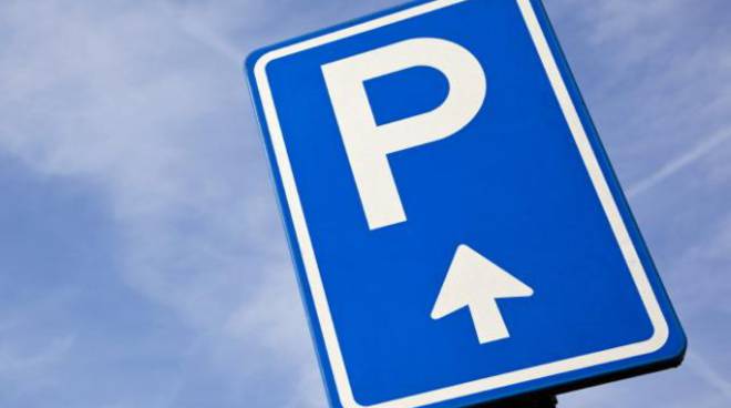 Parcheggi gratuiti per chi accompagna i bambini a scuola