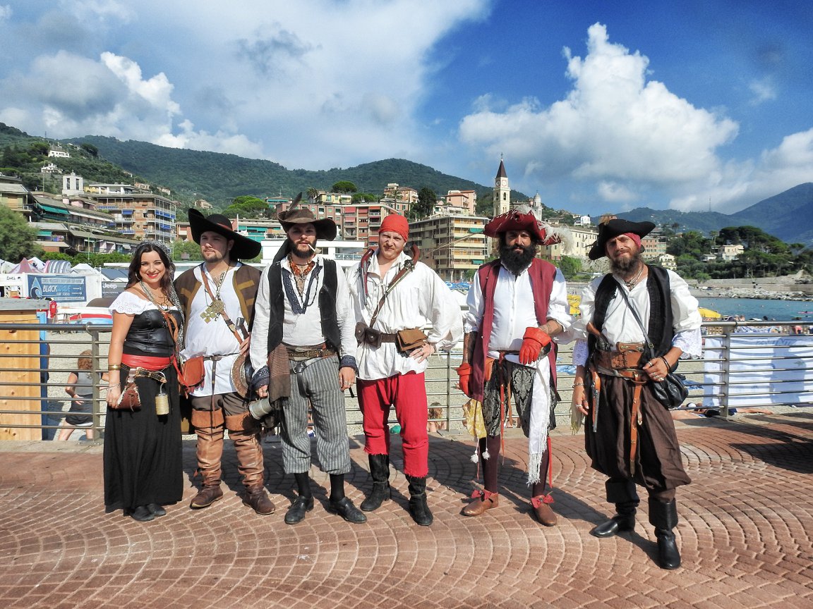 Recco, il Comune fa causa ai pirati