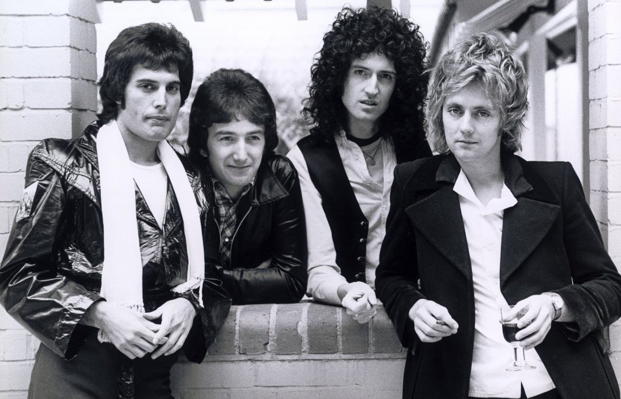 Stasera il tributo al rock dei Queen e a Freddie
