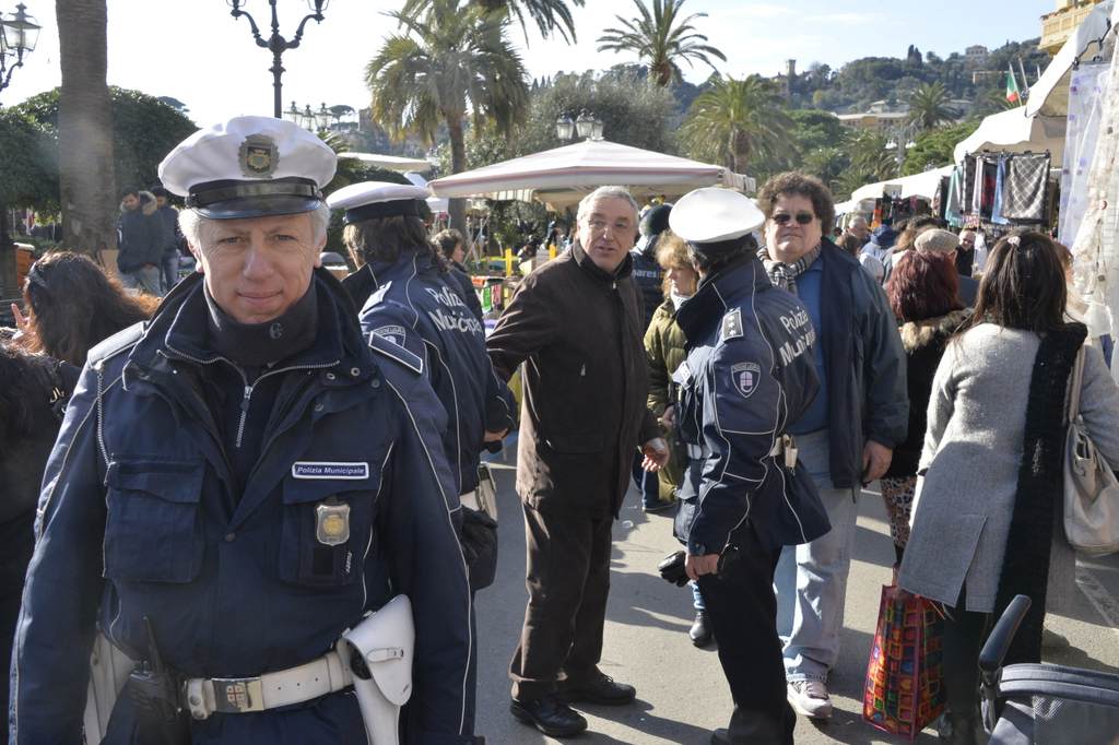 Rapallo ritrova San Sebastiano, 400 banchi dopo un anno di stop