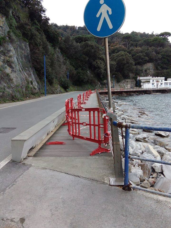 Sestri: “La manutenzione della passerella pedonale è servita a poco”