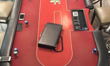 Bisca clandestina e torneo di poker in un bar, undici denunciati