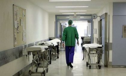 Muore per infezione, dopo 9 anni l'Asl 4 risarcisce il figlio ma non la moglie