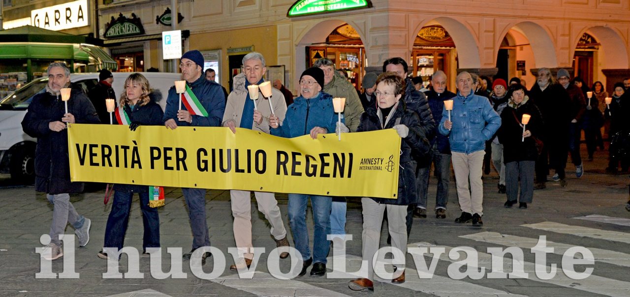 Giulio Regeni, ieri fiaccolata e conferenza a Chiavari