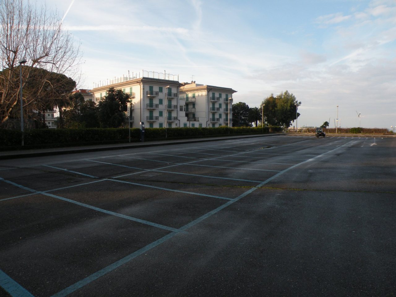 Sestri, parcheggi a pagamento gestiti da Mediaterraneo