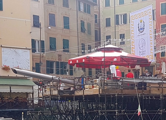 Manifesto per la Sagra del Pesce in scadenza