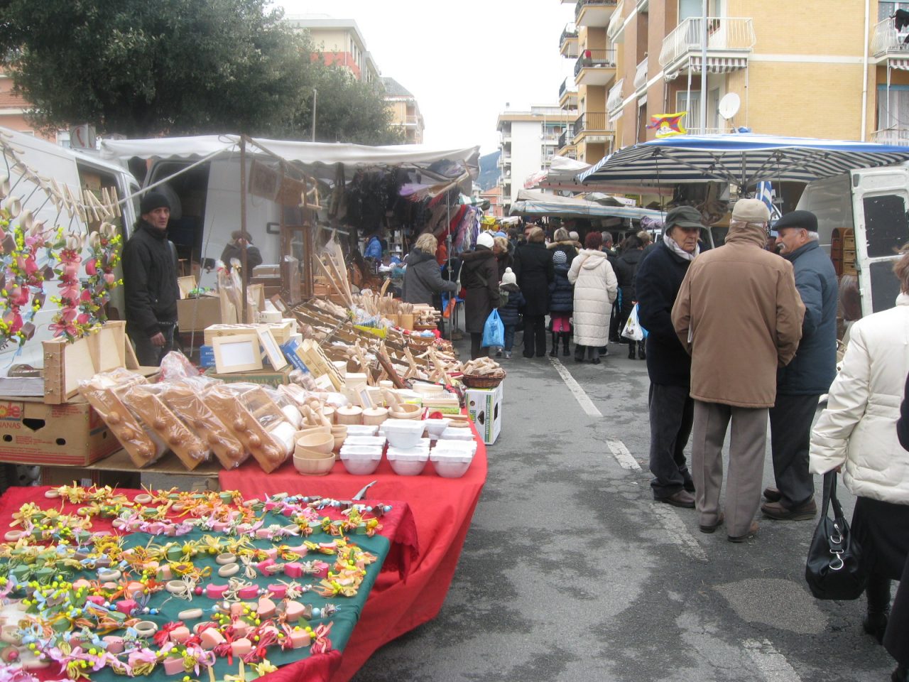 Lavagna in fiera senza animali: «Un esempio da seguire»