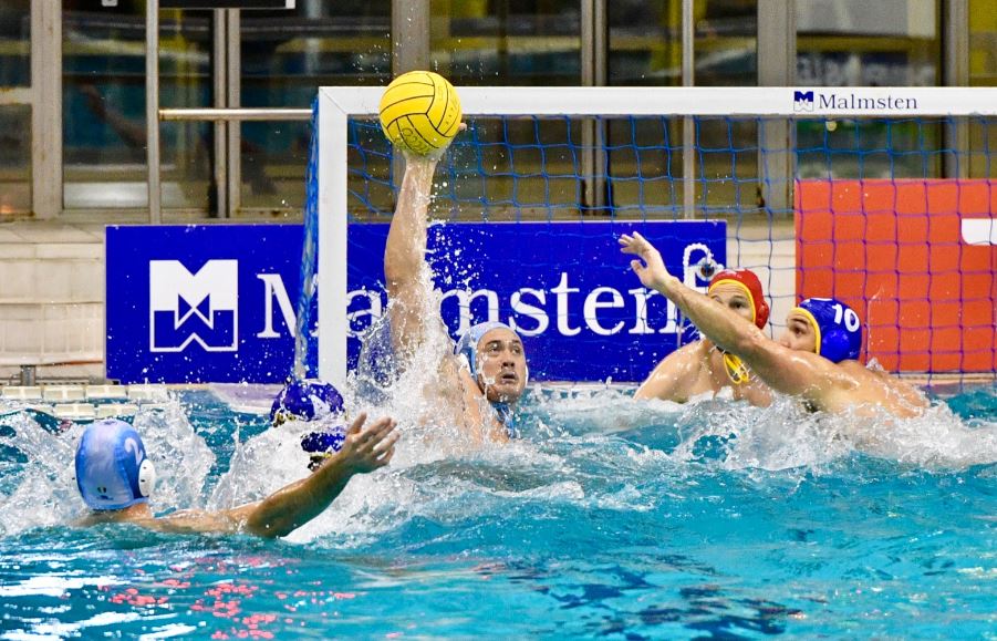 La Pro Recco sconfigge il Barceloneta e blinda il primo posto nel girone di Champions