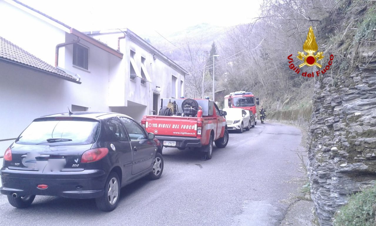 Scoppia una caldaia a Neirone, intervengono i Vigili del fuoco