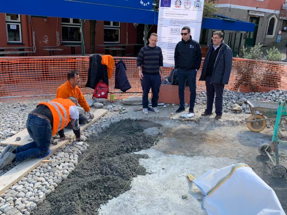 Portofino: sopralluogo di Giampedrone al cantiere in piazzetta