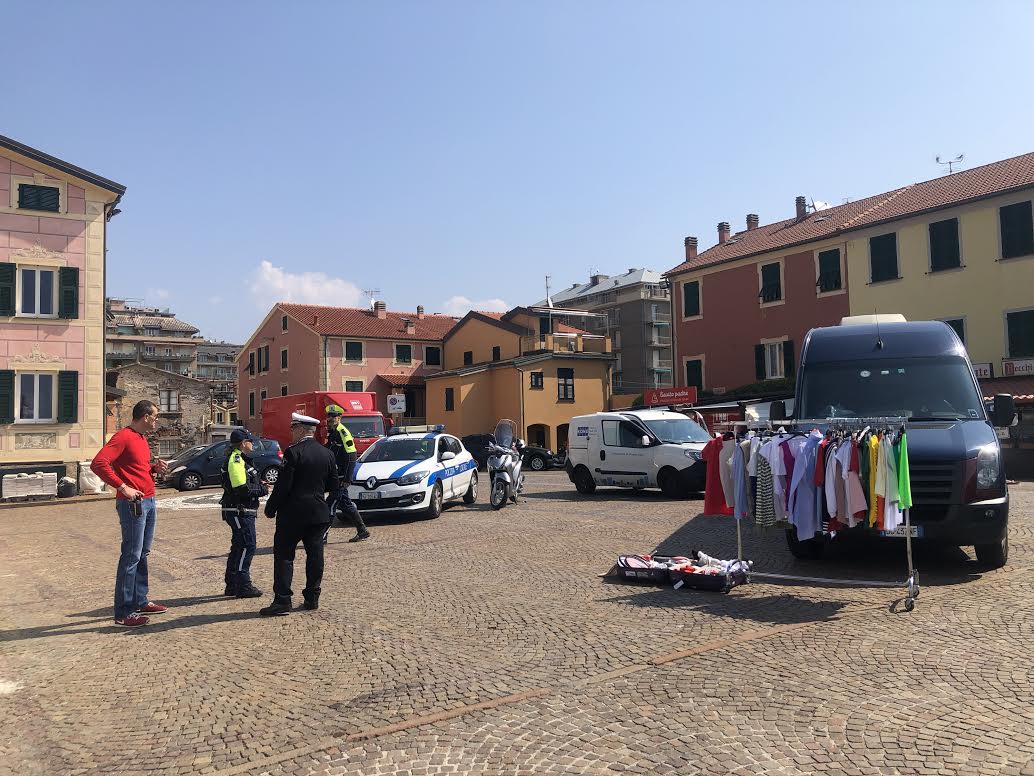 D-la Repubblica a Chiavari per un servizio fotografico di moda