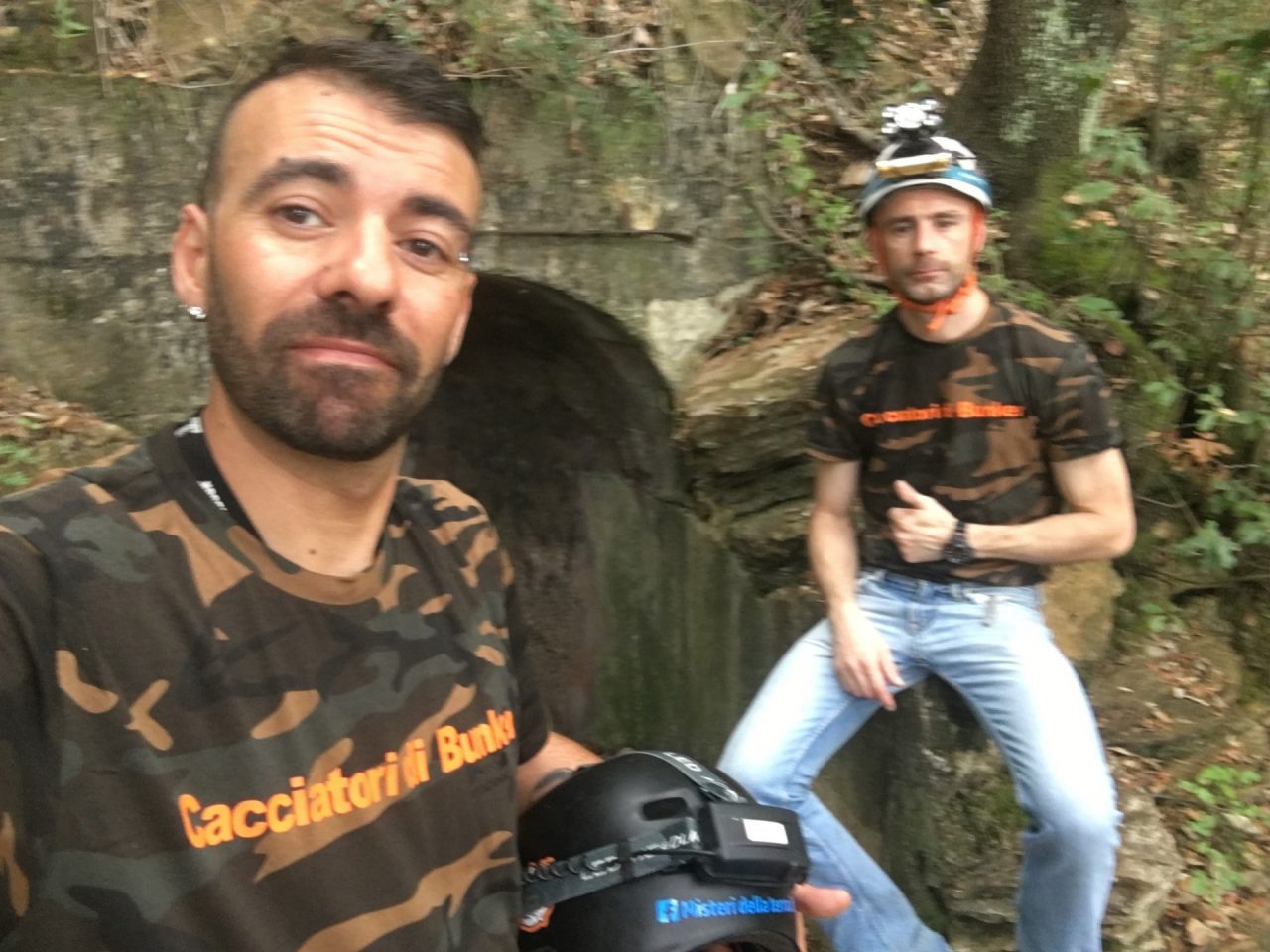 Levante nascosto:  gli «urban explorers» a caccia di gallerie e bunker  del   passato