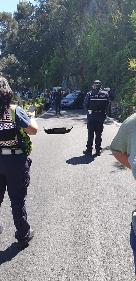 Portofino senza pace: si apre una nuova voragine sulla 227