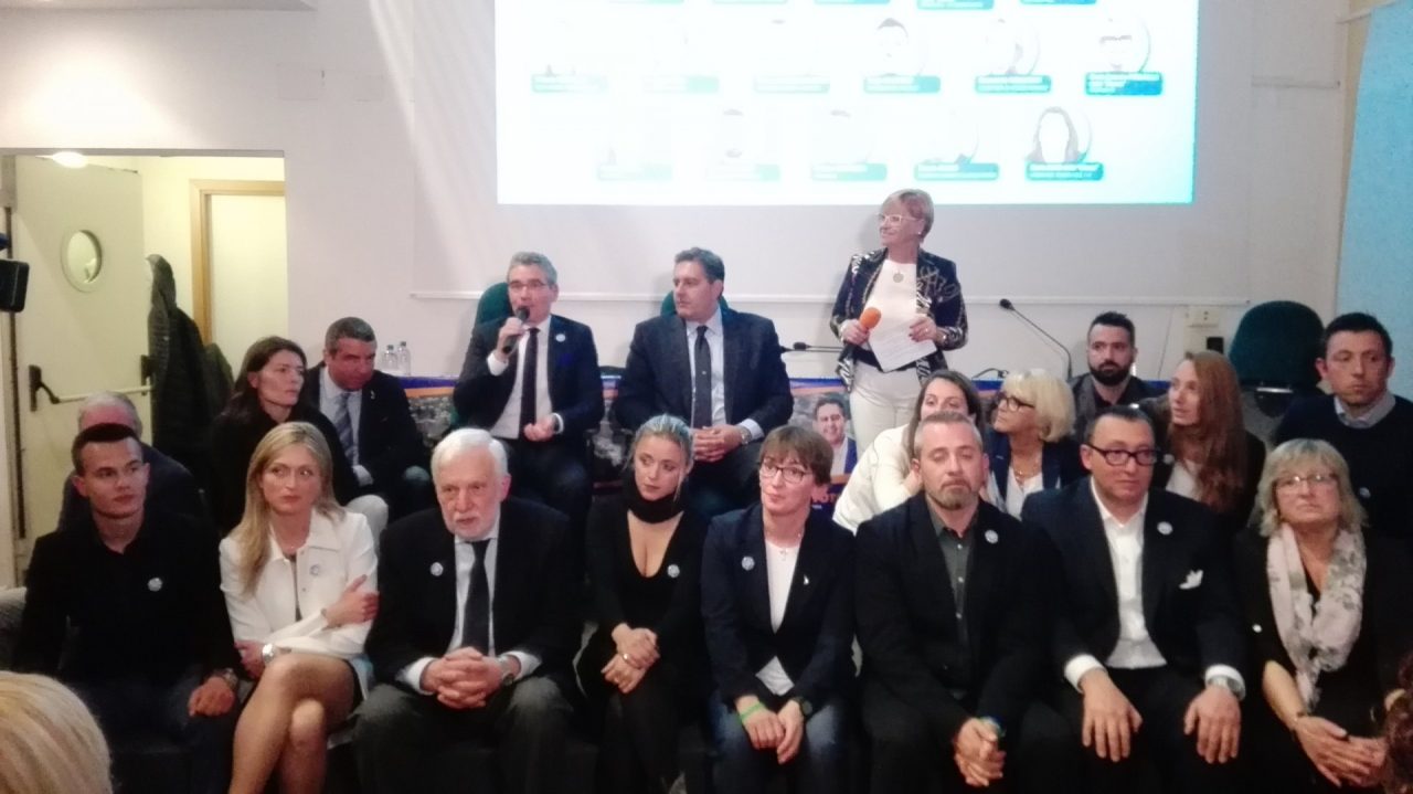 Recco: il presidente Giovanni Toti ha presentato il candidato Carlo Gandolfo e la sua squadra