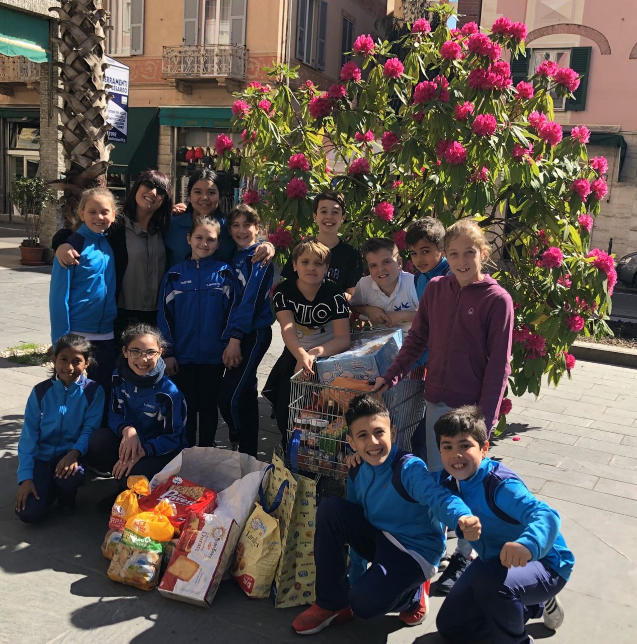 Donacibo, i ragazzi del San Benedetto di Rapallo aiutano gli indigenti