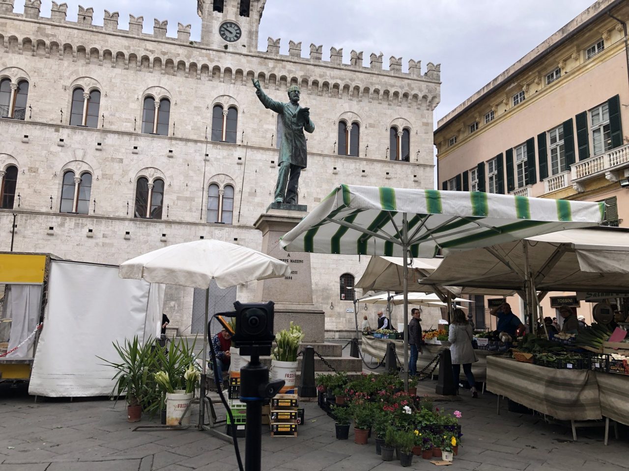 Piazza Mazzini protagonista di un video promozionale per Slow Fish Genova