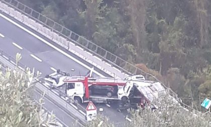 A12, impressionante incidente fra Lavagna e Sestri