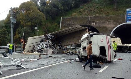 Incidente A12, sono di Albenga i due autisti deceduti