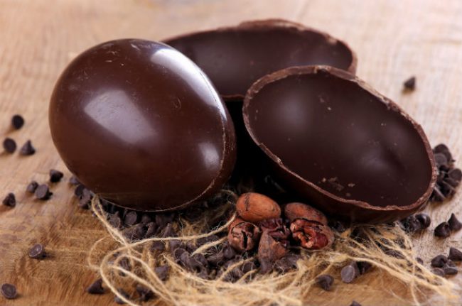 Pasqua: la colomba batte le uova di cioccolato