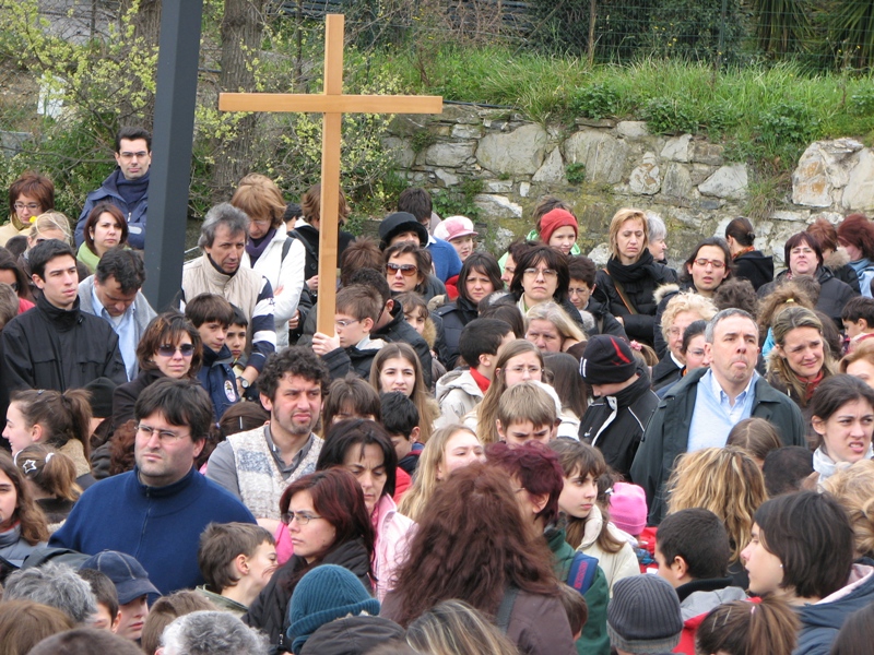 Settimana Santa, venerdì 19 la Via Crucis: al mattino quella di ACR, alla sera quella cittadina