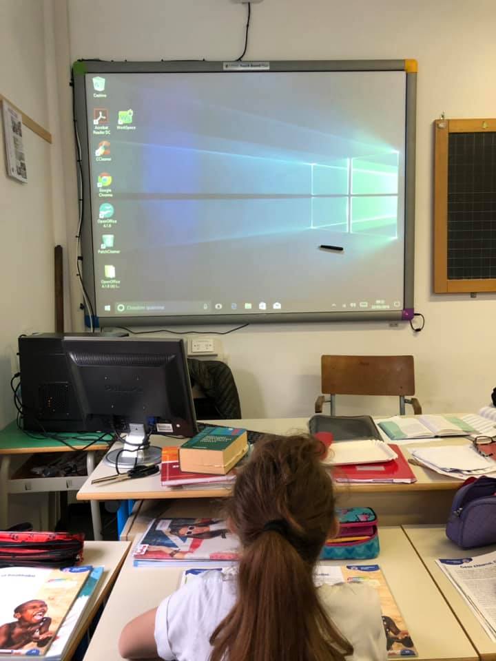 Due lavagne interattive multimediali donate alla scuola di Gattorna