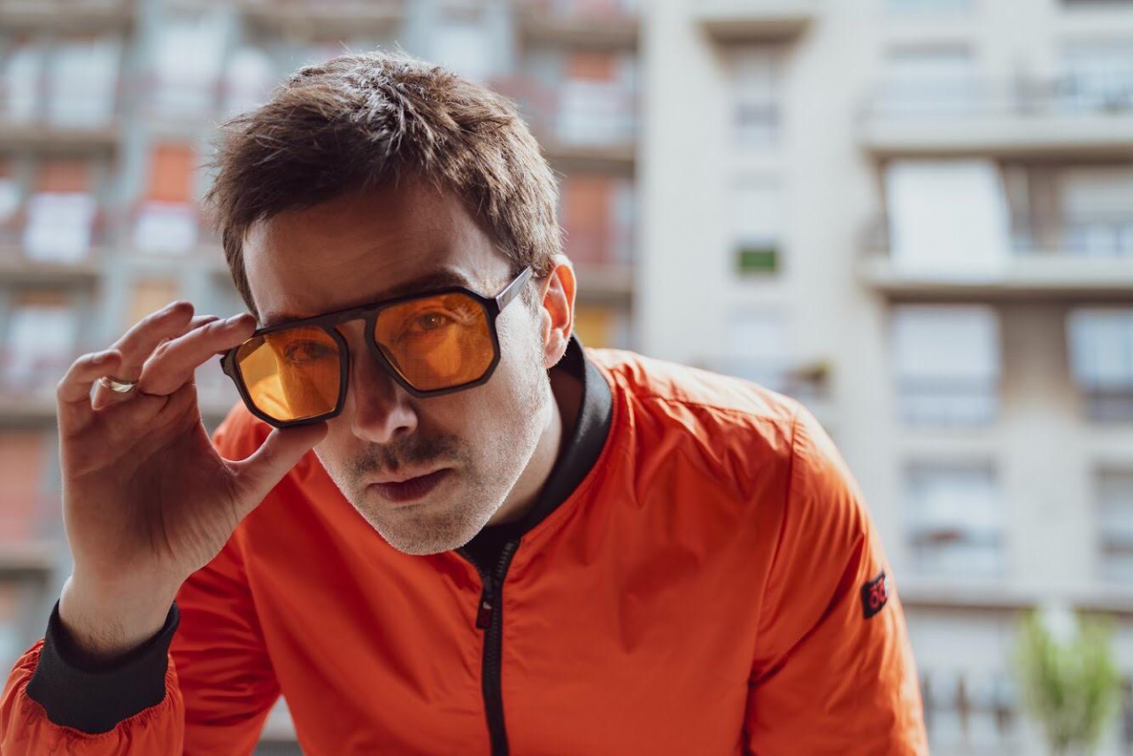 Diodato in un concerto acustico all’Andersen Festival