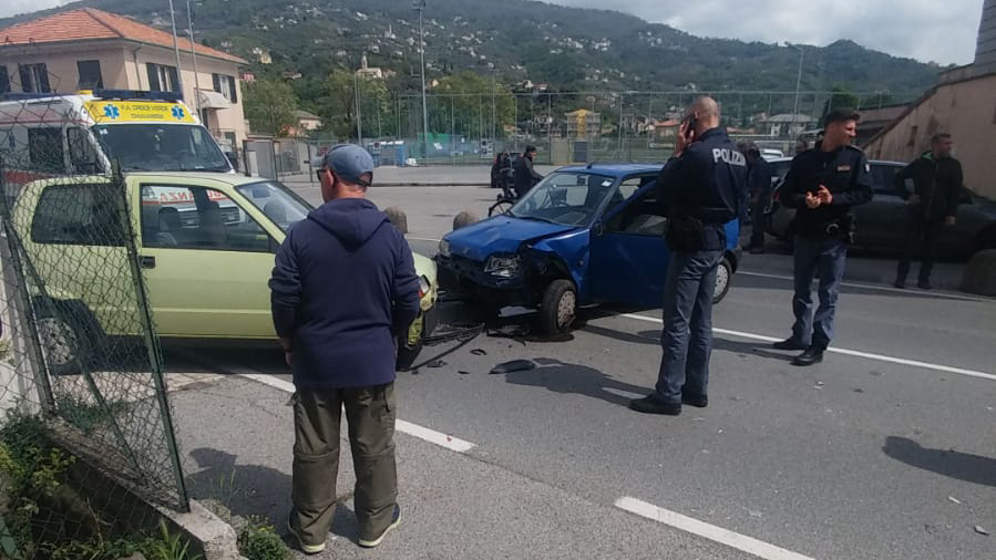 Incidente a Caperana, traffico in tilt