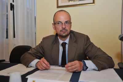 Pulizia in corso del torrente San Siro