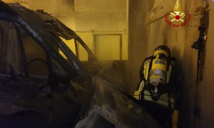 Ambulanza va a fuoco al San Martino