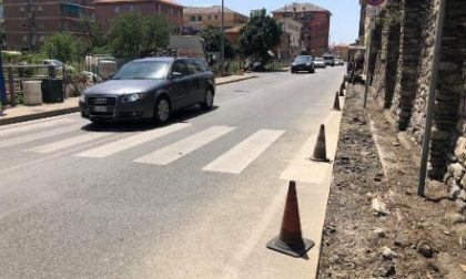 Incidente in Salita San Lazzaro, traffico bloccato