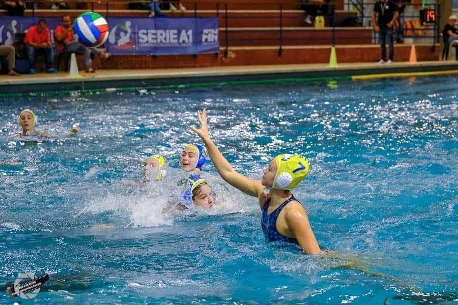 La giocatrice Sofia Giustini rinnova con il Rapallo Pallanuoto