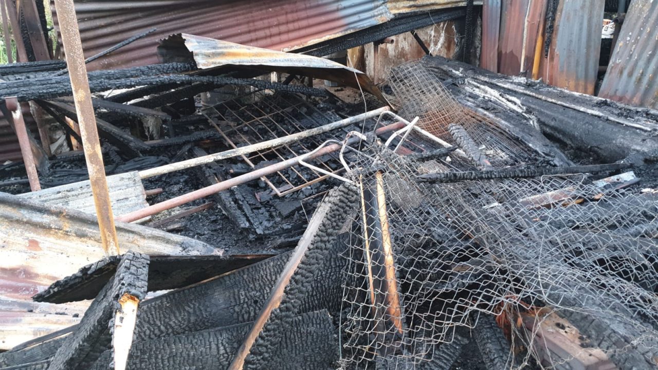 Le immagini dopo l’incendio in via San Pio X