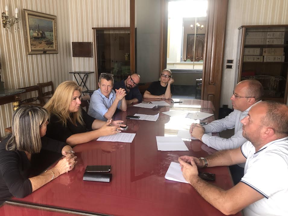 Protocollo d’intesa tra Comune e Ascom per la valorizzazione dei centri integrati di via