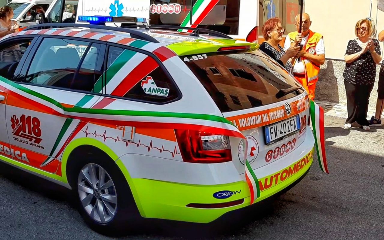 Inaugurata la nuova automedica dei Volontari del Soccorso di Sestri