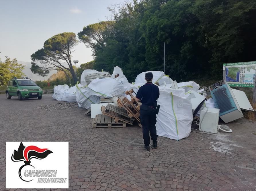 Discarica abusiva nel mezzo del Parco di Portofino