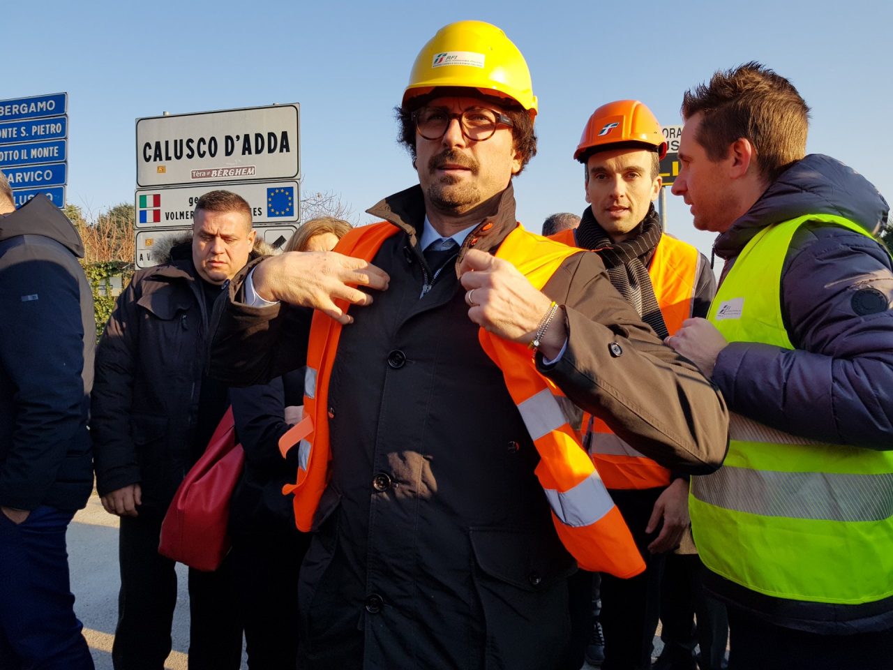 Gronda, Forza Italia: «Toninelli ragiona da perdente, pronti a manifestare»