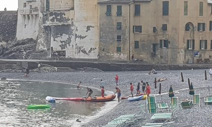 Sorpresi dal temporale, soccorsi 11 ragazzini in mare