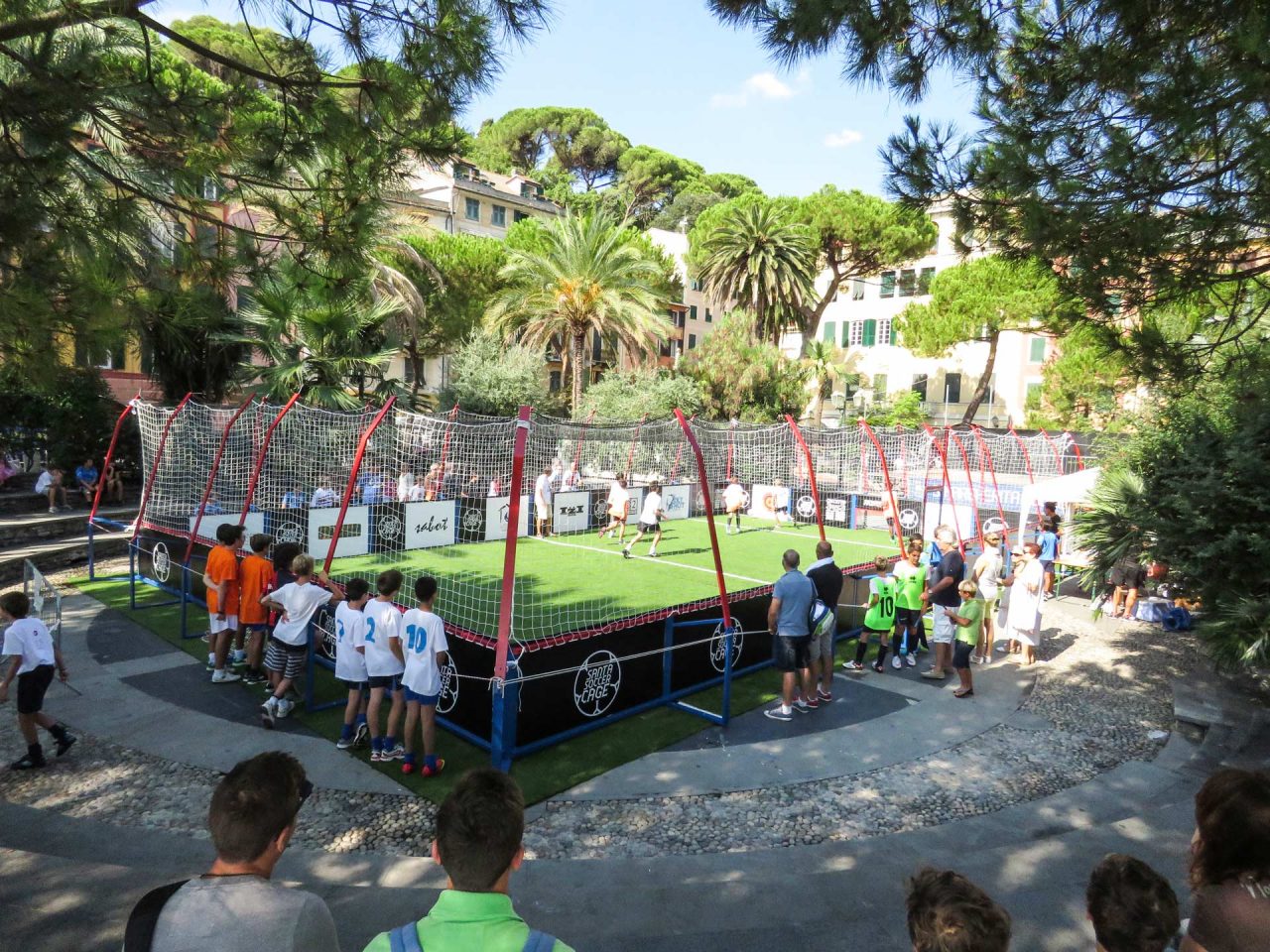 Stasera Santa Soccer Cage